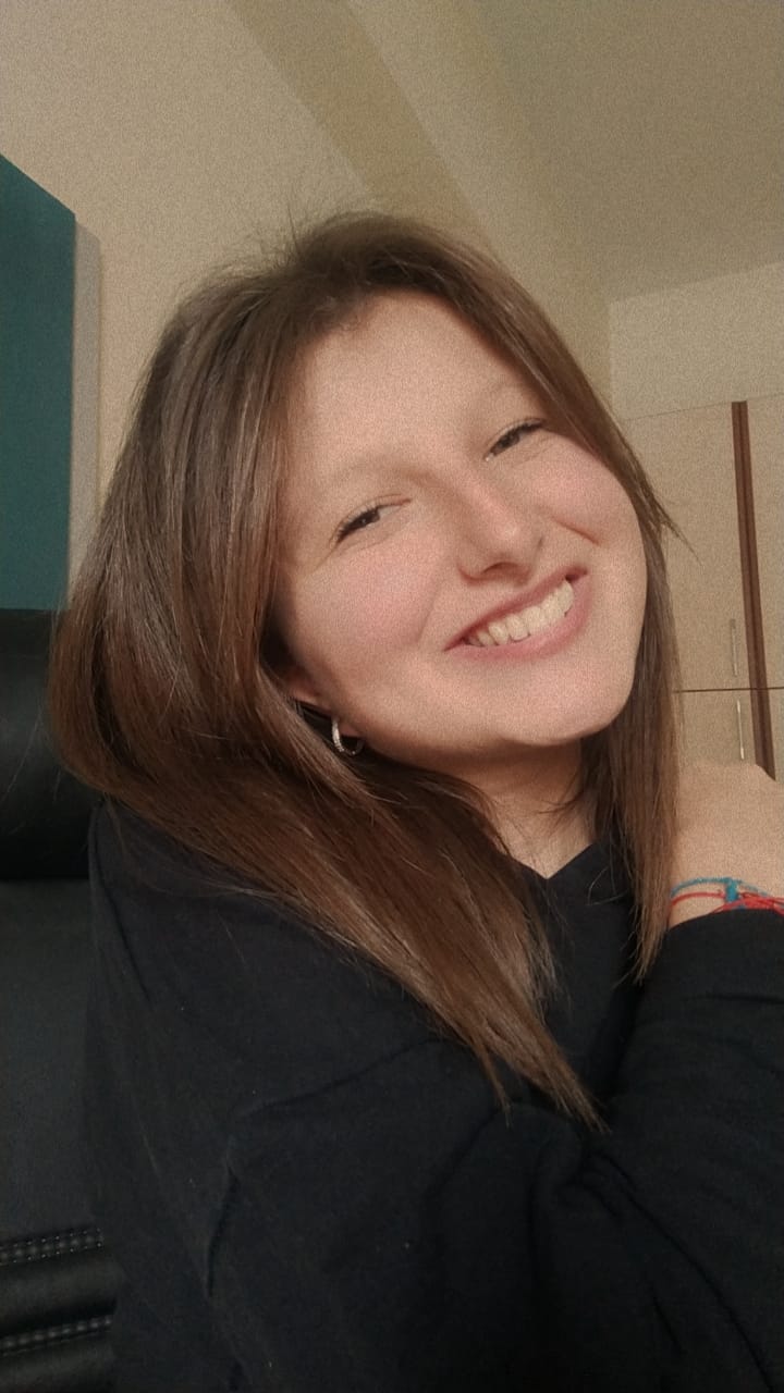 Özge Tüvlü